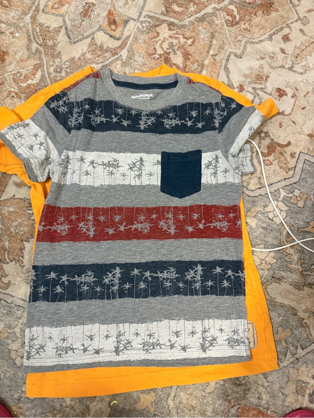 Bundle of 9 random boys shirts size small (7) - Picture 9 of 10